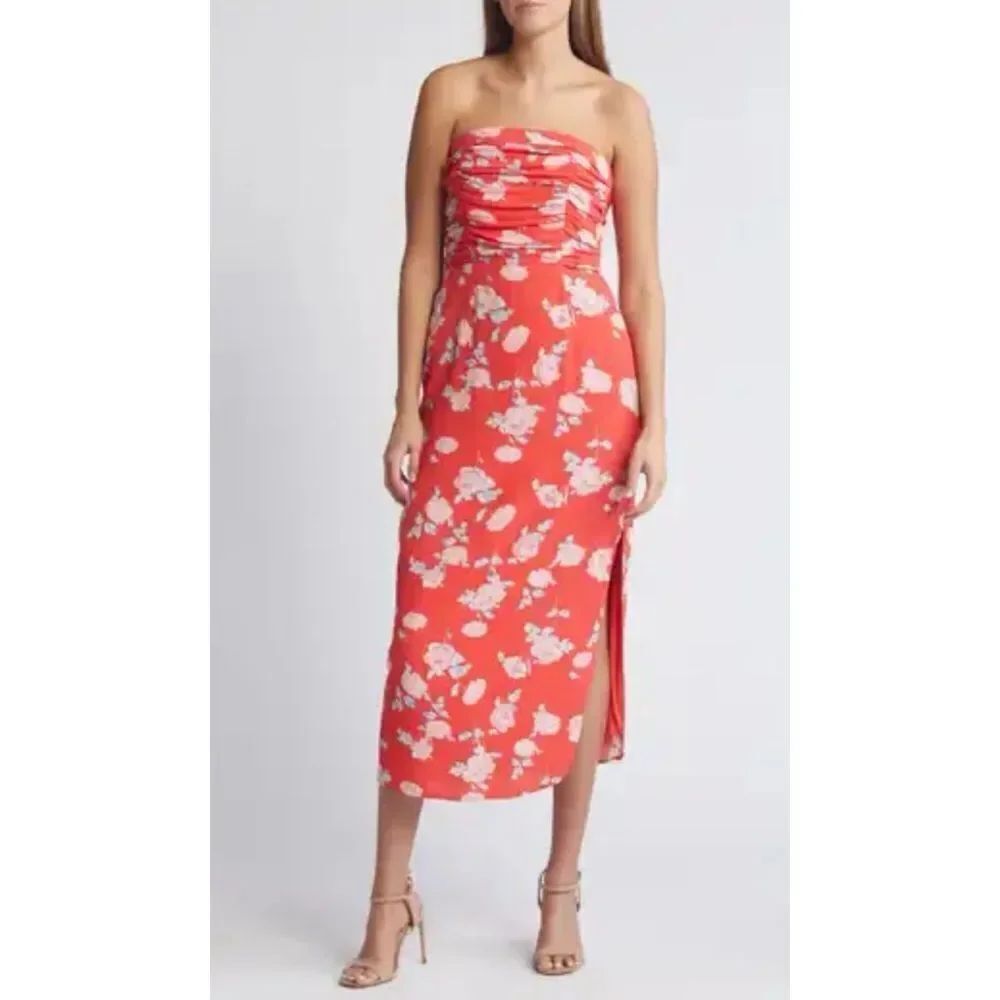 WAYF
Birdie Ruched Strapless Midi Dress in
Tomato Roses / Size S / NWT